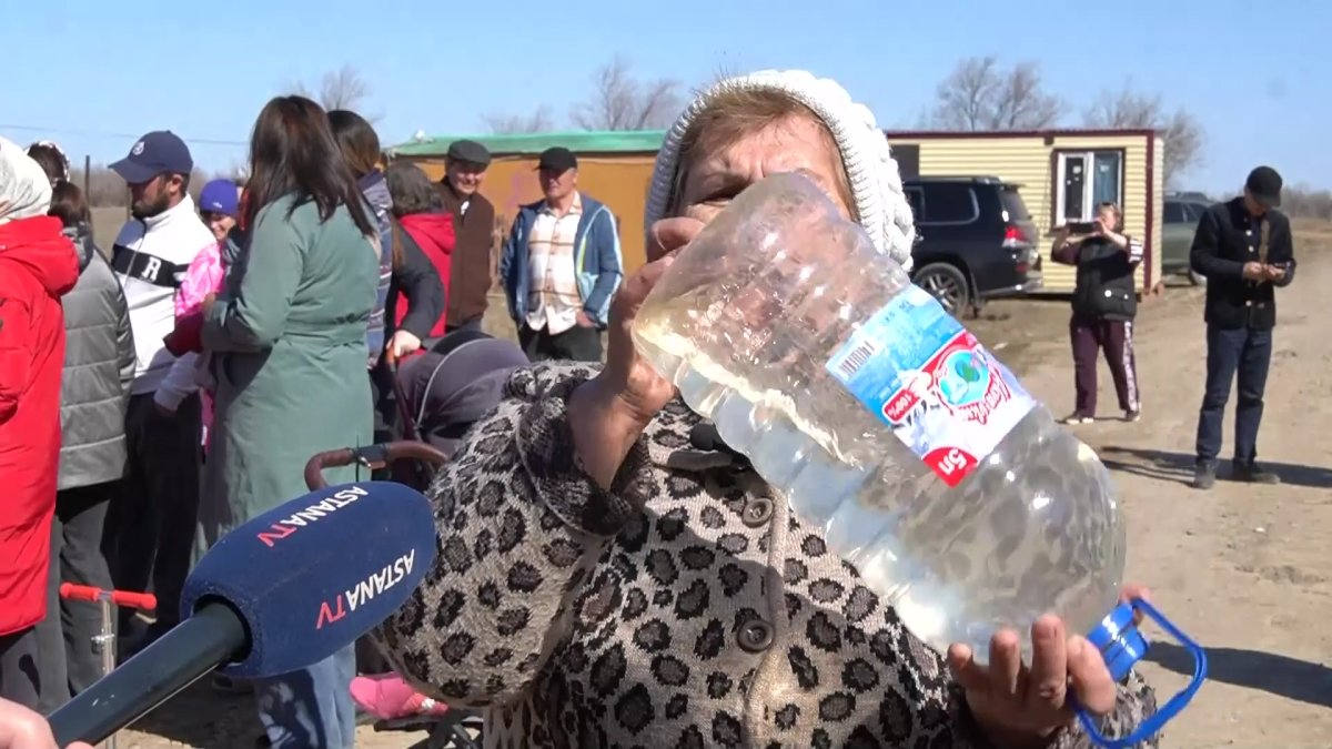 Нет воды, дорог и интернета: жители с. Зелёное в ЗКО жалуются на отсутствие благ цивилизации