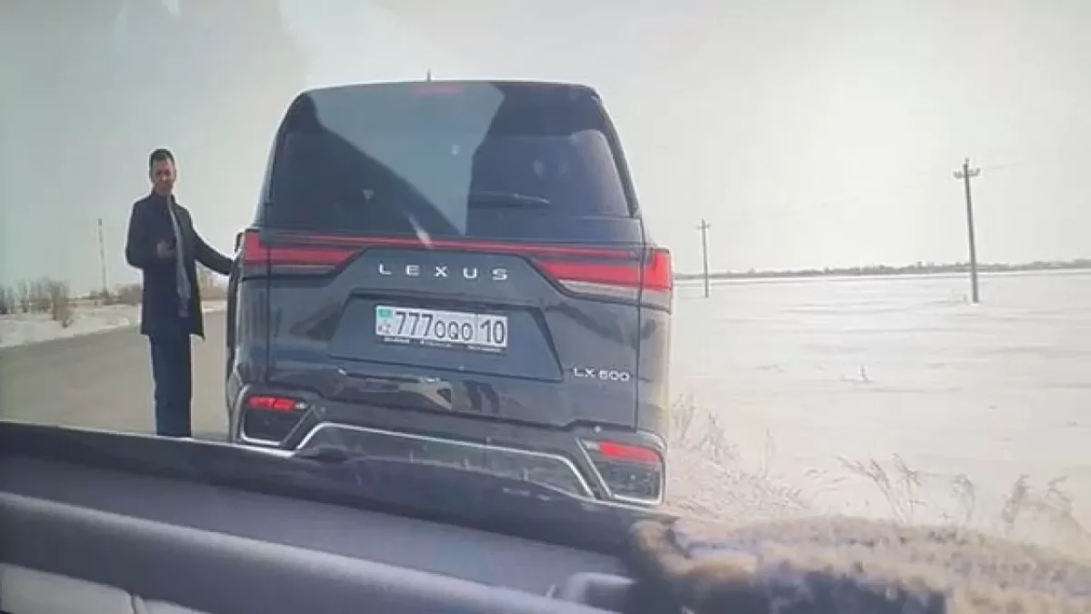 "Көлігімнің нөмірін жаттап ал": Жылдамдық асырған қымбат көлік жүргізушісіне айыппұл салынбаған