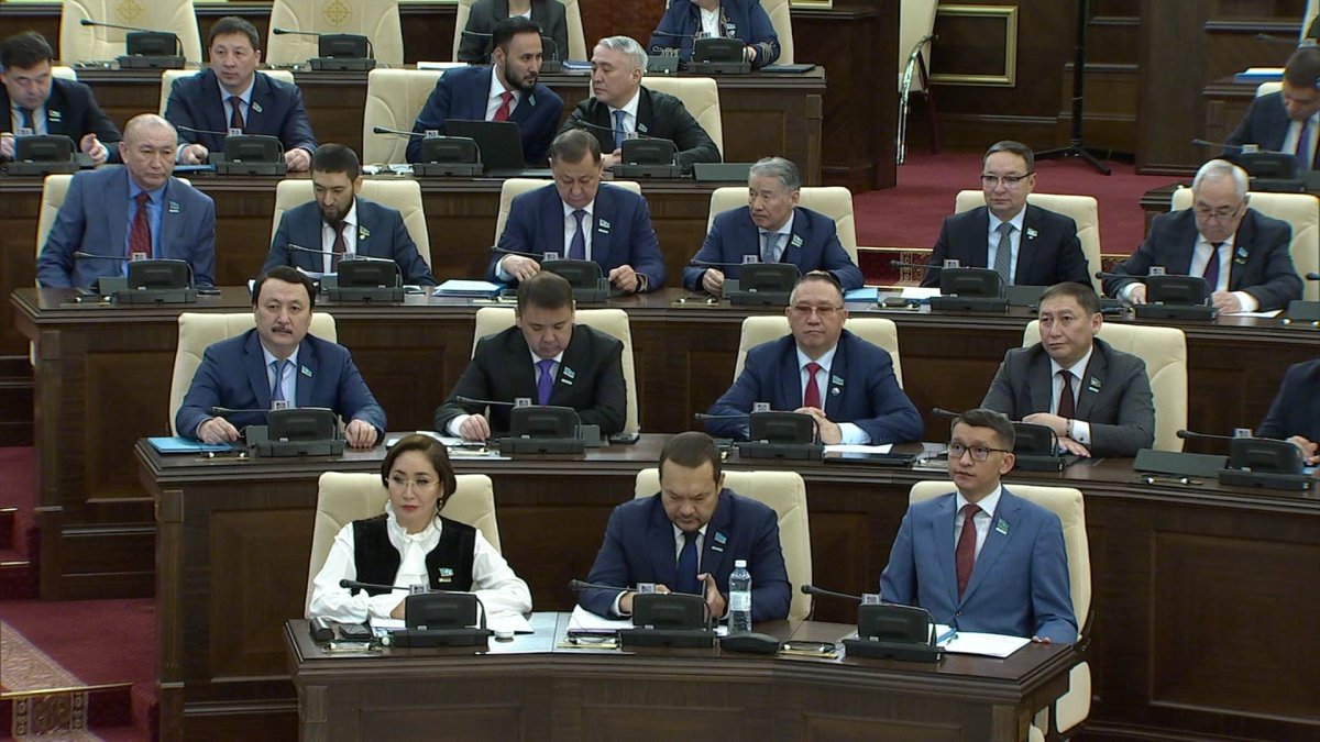 "Резеңке" пәтерлермен күрес күшейеді