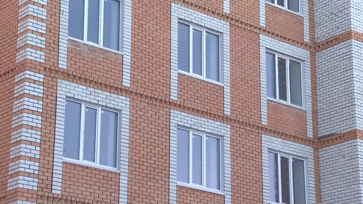 Рудныйда көпбалалы отбасылар мен балалар үйінің түлектеріне баспана берілді