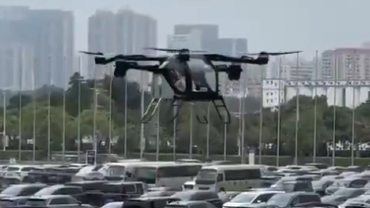 Қытайлықтар 2026 жылы жаппай ұшатын көлікке көшеді