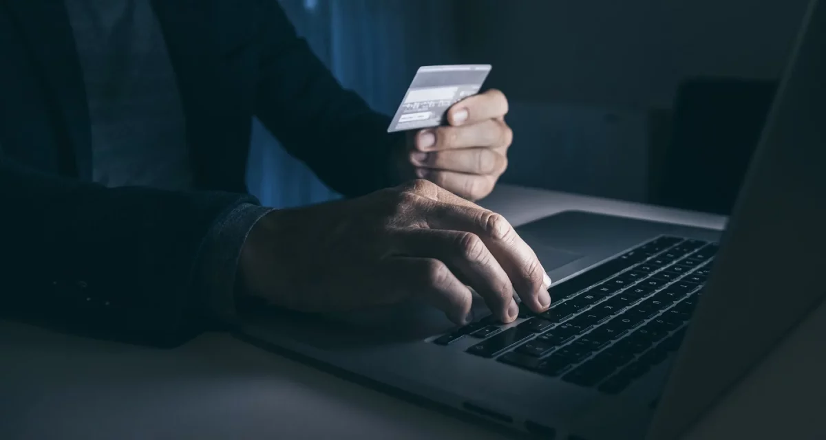 «Школу дропперов» выявили в Астане