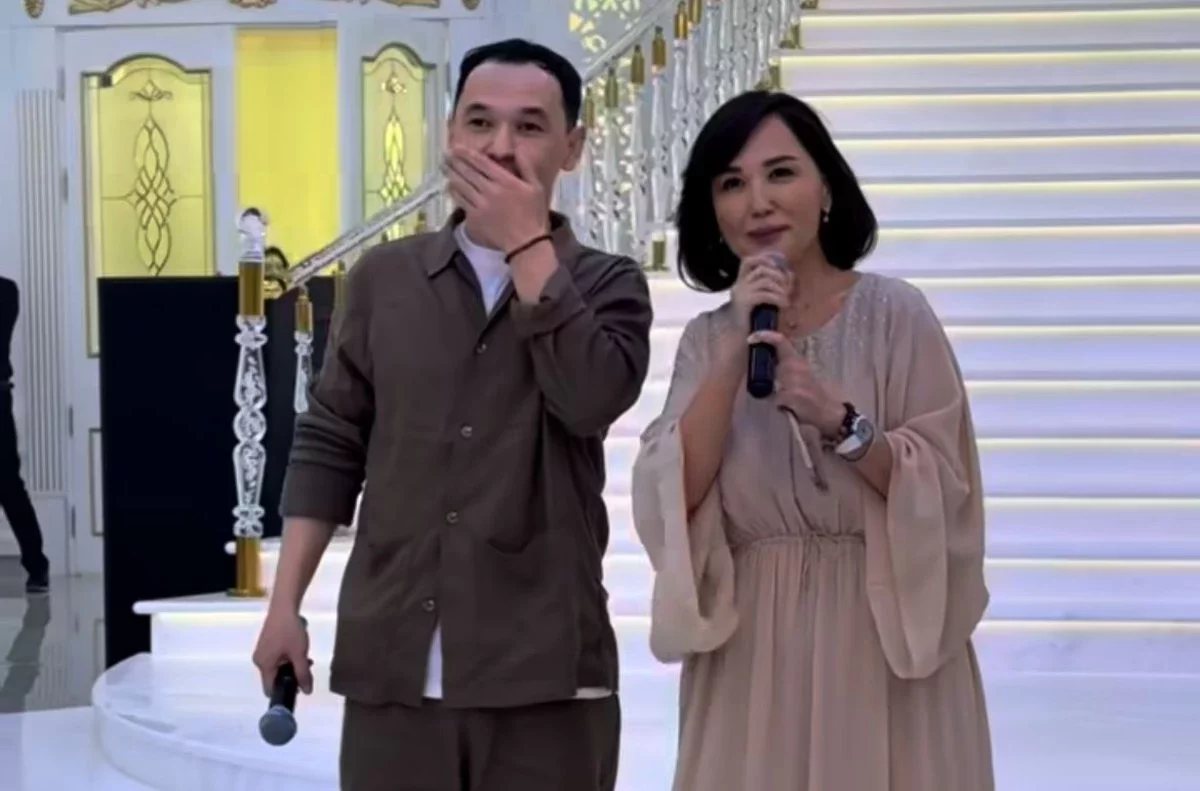 "Жеңгетай болсам деймін": Ләйлә Сұлтанқызы әнші Қазыбек Құрайышқа қыз іздеп жүр