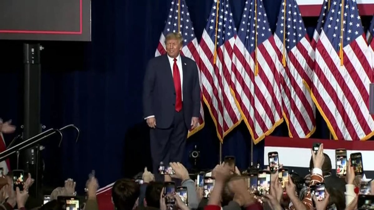 «Трамп 3 айда елді құрдымға кетірді», - Байден