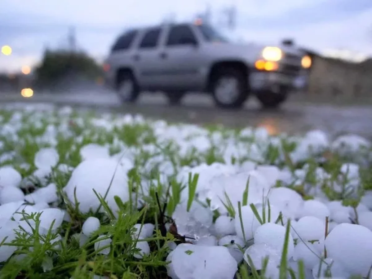 Дожди с градом идут в Казахстан