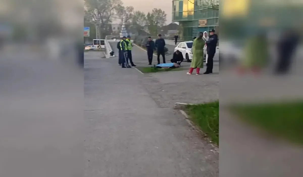 Таразда көше бойында ер адамның мәйіті табылды