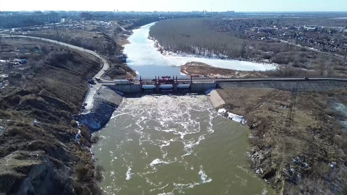 Петропавл қаласында төменде орналасқан үй тұрғындары  шұғыл түрде қауіпсіз жерге көшіріле бастады