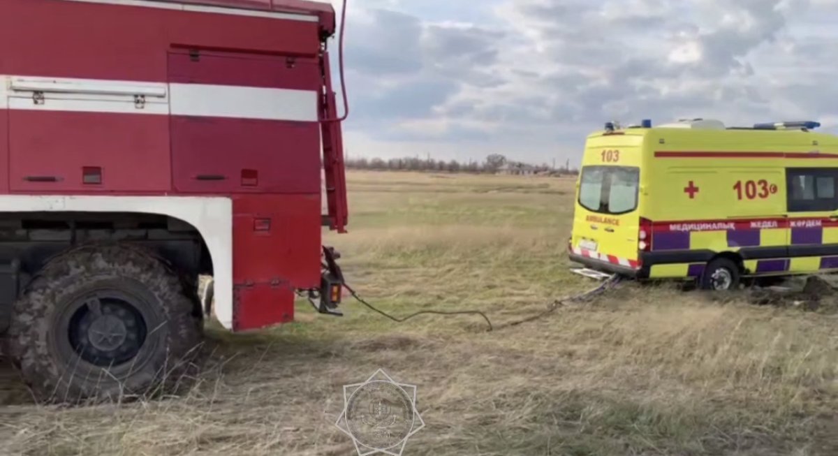 Пациента не смогли доставить в больницу из-за грязи в карагандинских степях