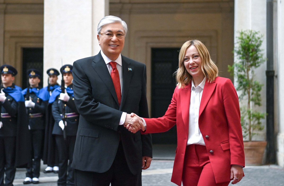 Премьер-министр Италии посетит Казахстан