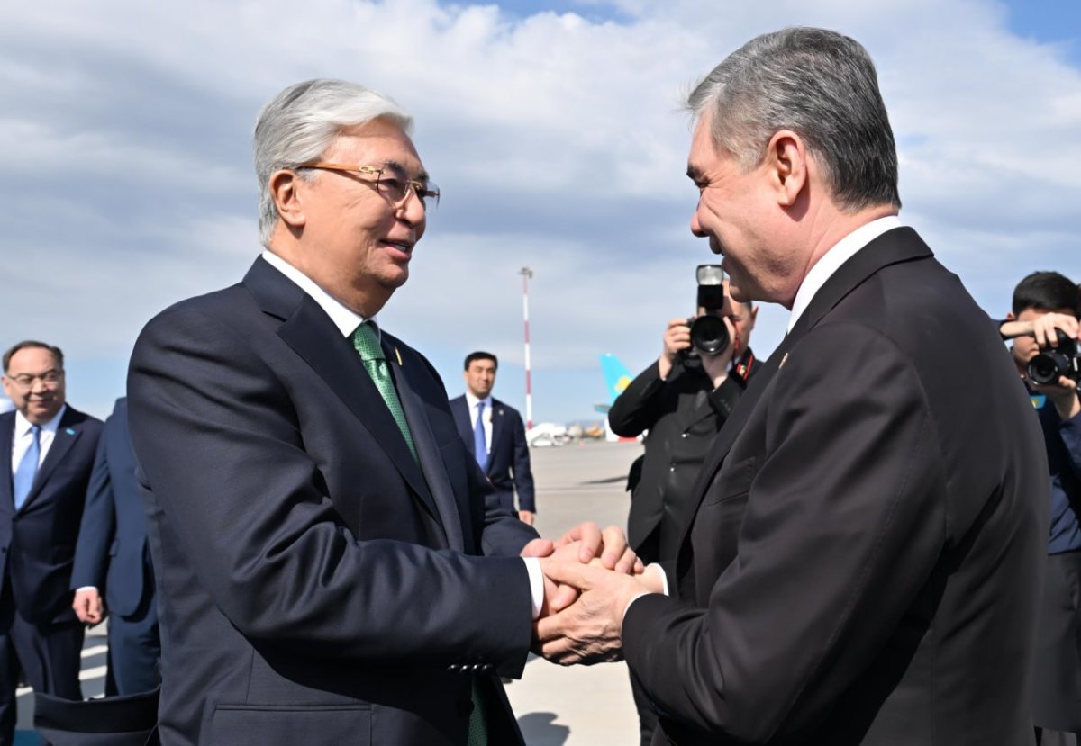 Гурбангулы Бердымухамедов прибыл в Казахстан