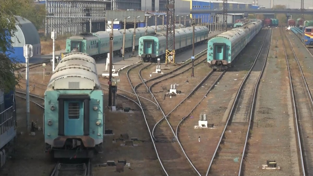 Әйел пойызда өзі босанып, шақалақты терезеден лақтырып жіберген