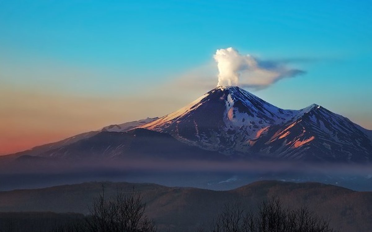 На Камчатке проснулся вулкан