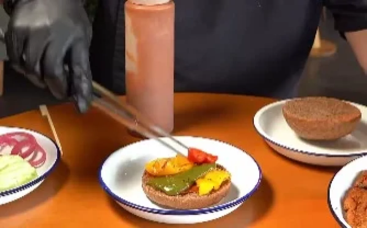 Астанадағы дәмханада жаппай улану: Тексеріс нәтижелері белгілі болды