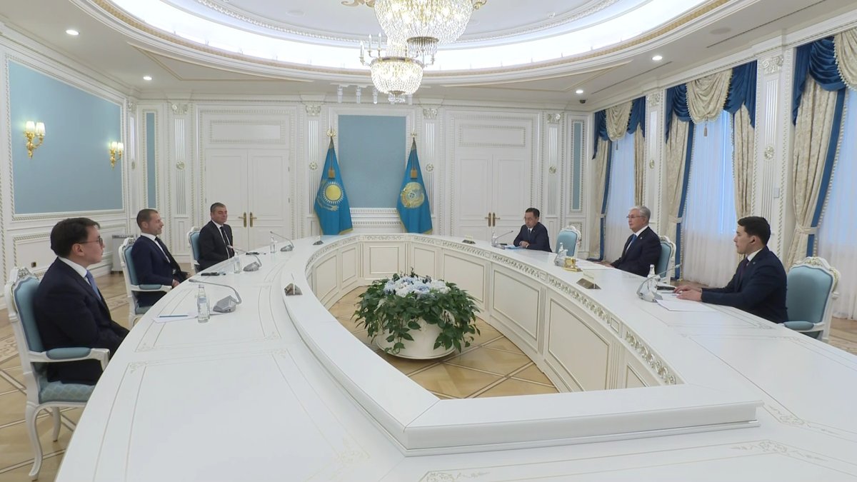 Мемлекет басшысы UEFA президенті Александер Чеферинді қабылдады