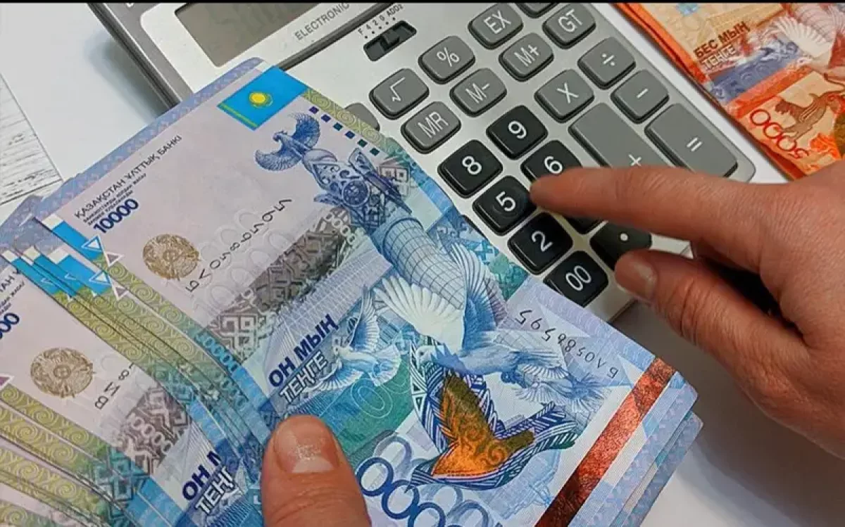 338 блогер 256 миллион теңге салық төледі