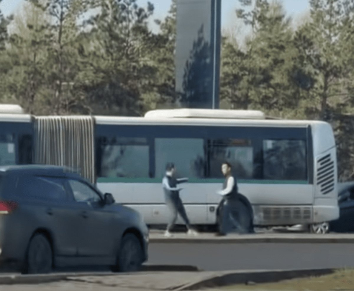 Таксиста и студента осудили за драку на дороге Астаны