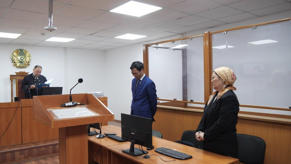 Год тюрьмы получила предприниматель в Мангистау после отравления 460 детей в школьной столовой