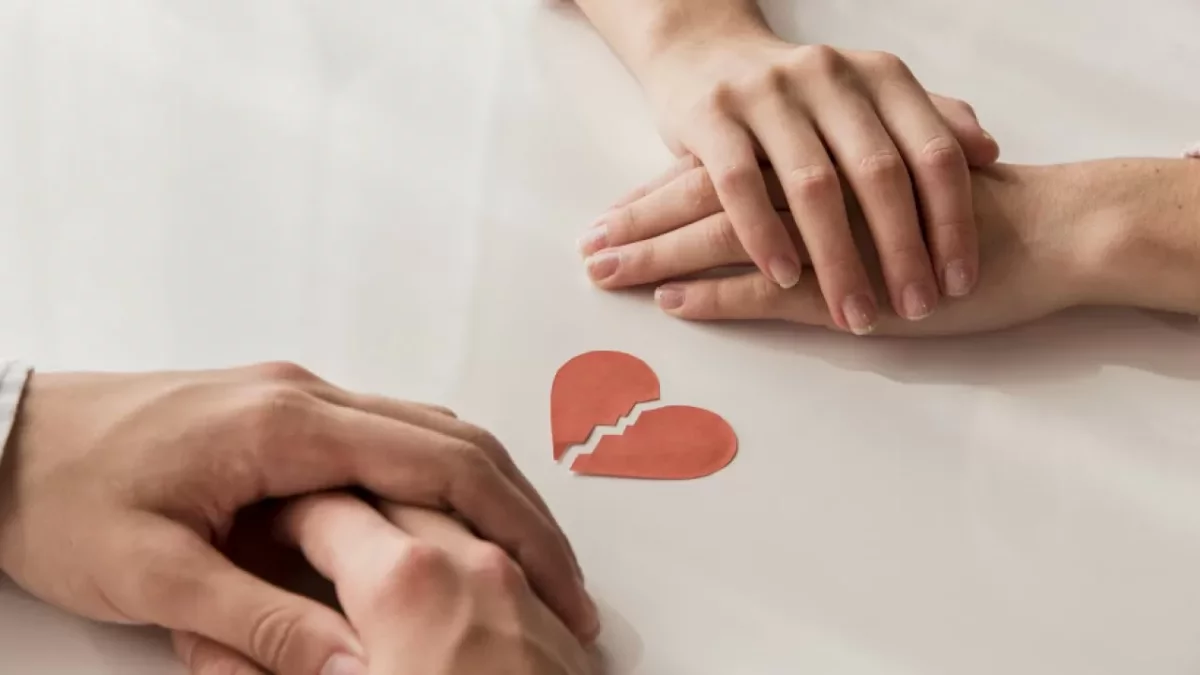 Ажырасқандарға салықты көбейту ұсынылды: депутат жаңа бастамалар көтерді