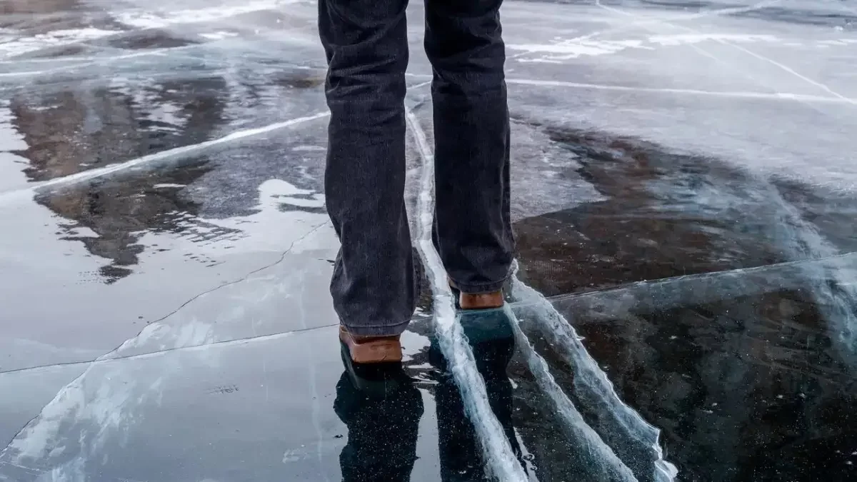 Баянауылда ауыл тұрғыны мұз астына түсіп кетті