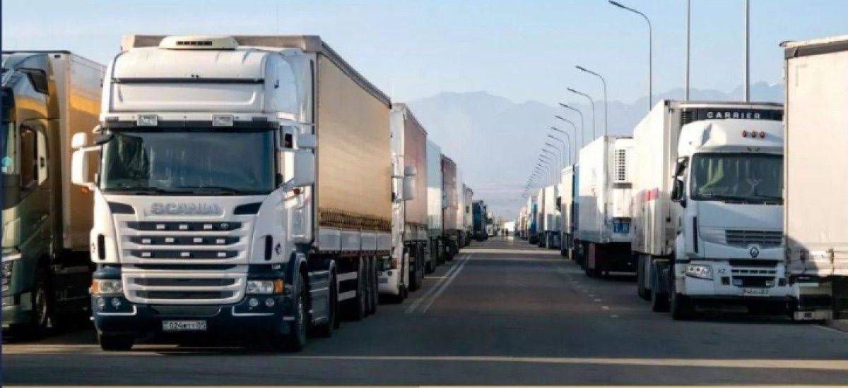 Заторы на казахстанско-китайской границе объяснили в Минфине