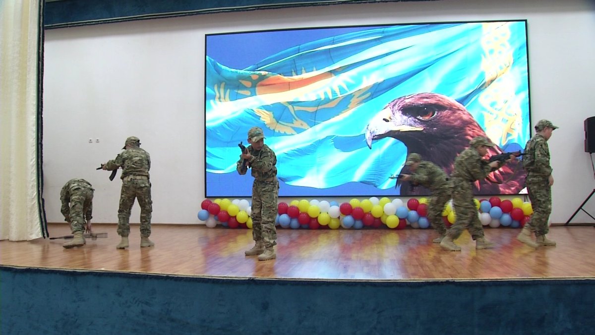 Елордадағы тұңғыш кадеттік сынып бүкіл елге үлгі