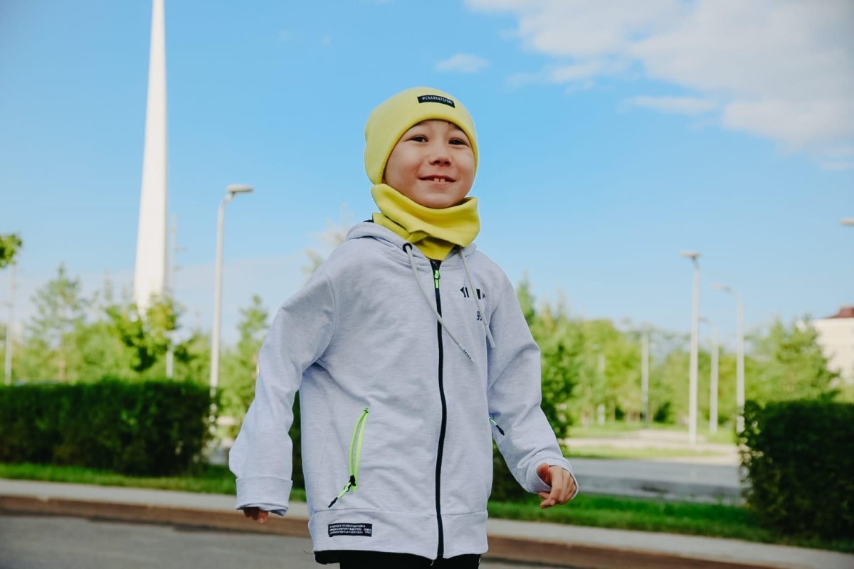 8 жастағы ерекше бала марафондарды бағындырды