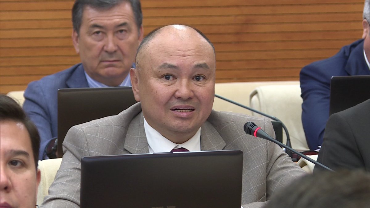 «Деньги уходят в песок»: депутат раскритиковал министра водных ресурсов и ирригации за нерациональное использования бюджета