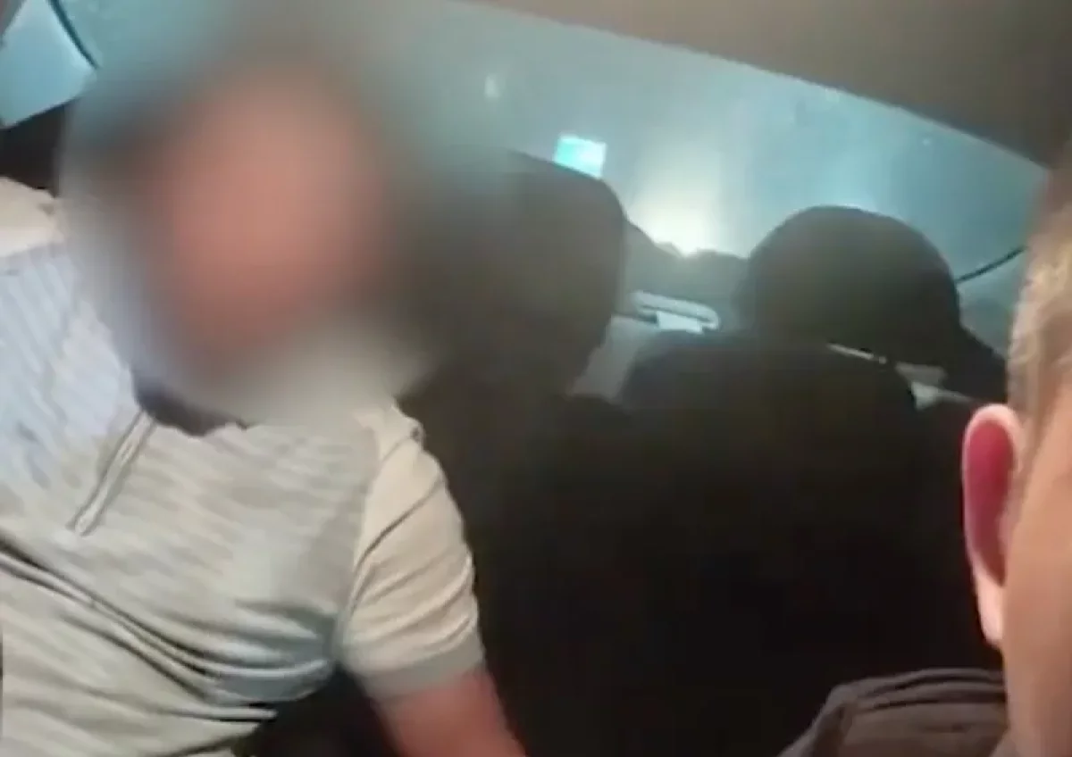 Алматыда полицейлерді балағаттаған азамат ұсталды