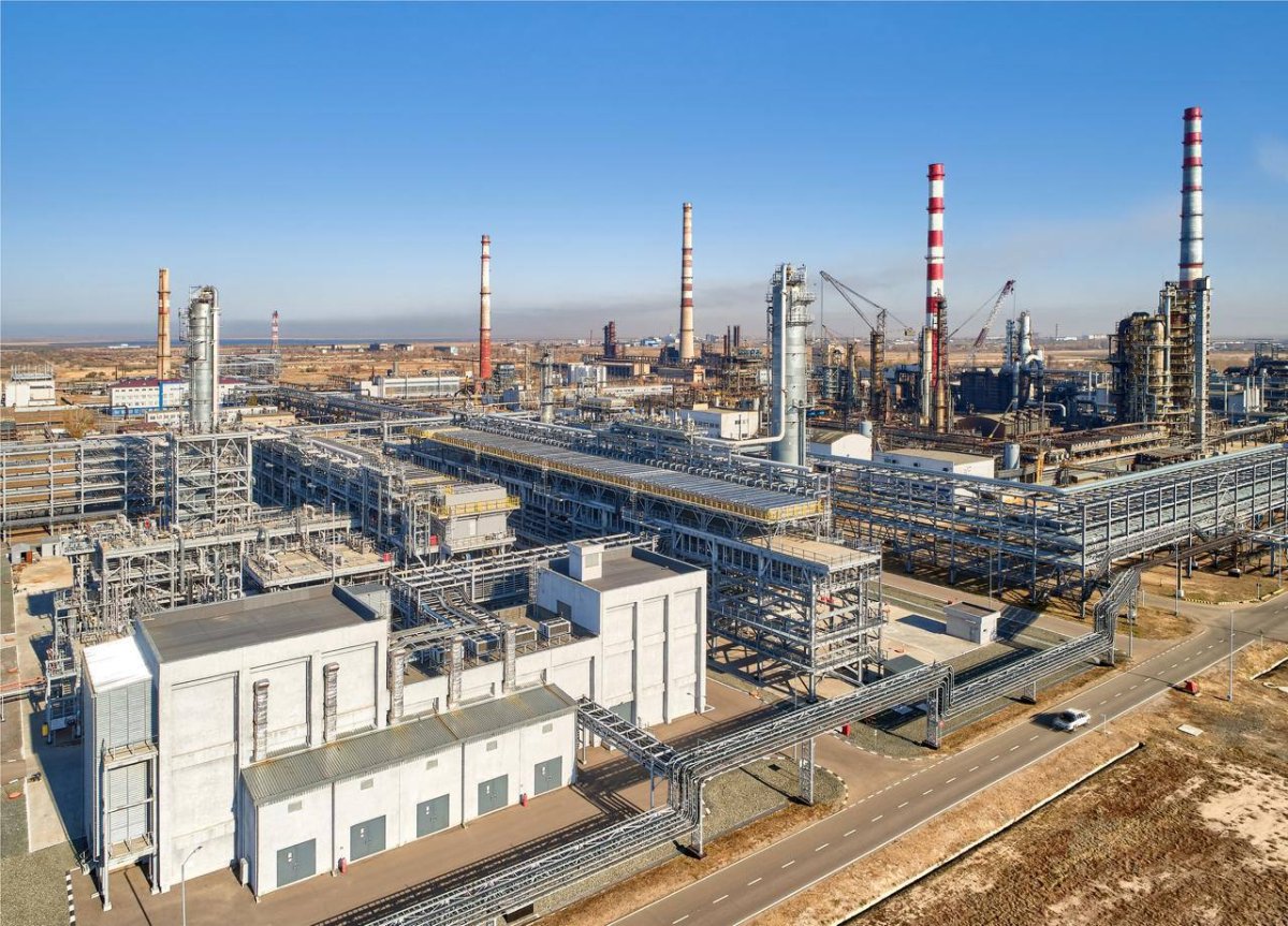 Переработка нефти в Казахстане выросла почти на 11%