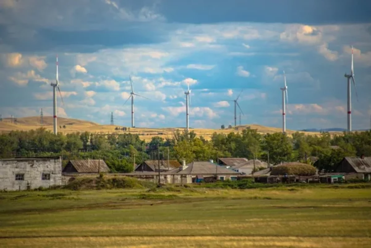 На строительстве ветряной электростанции в Ерейментау похитили 8,5 миллиардов тенге