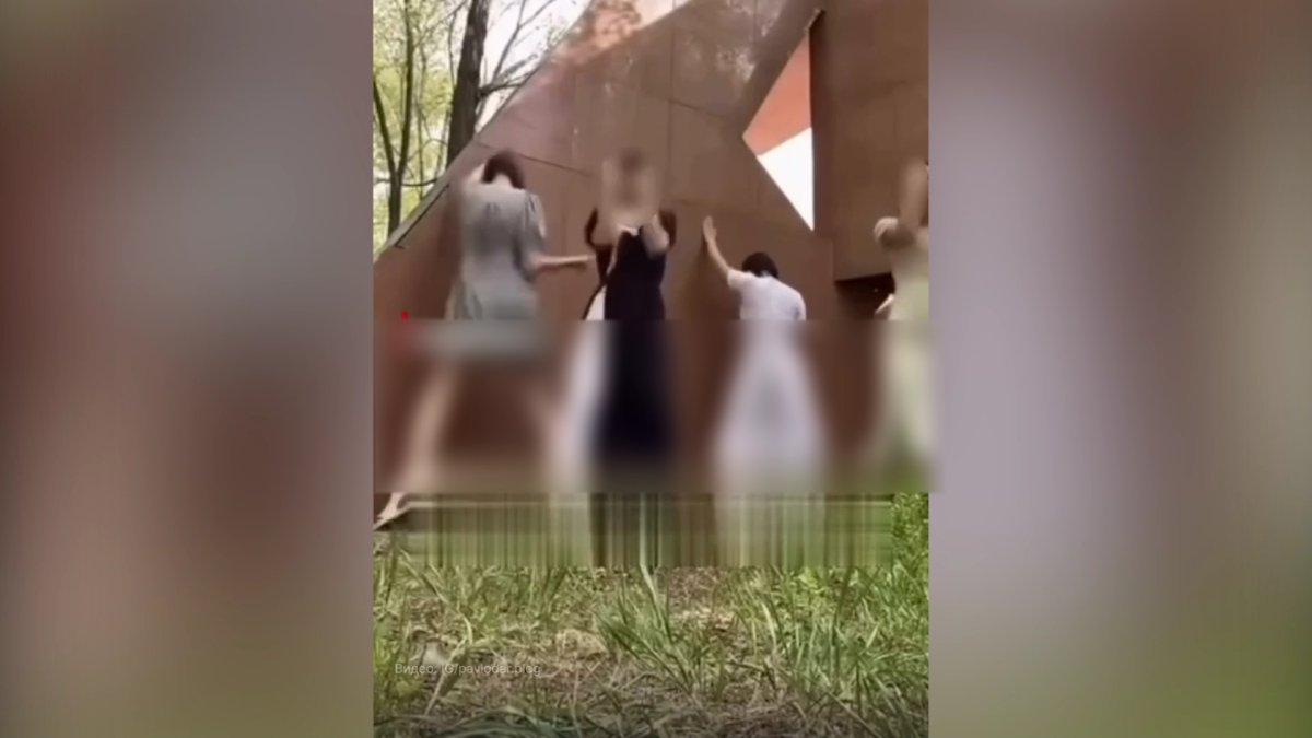 Павлодарда ескерткішті қорлаған жасөспірімдер жазаланды