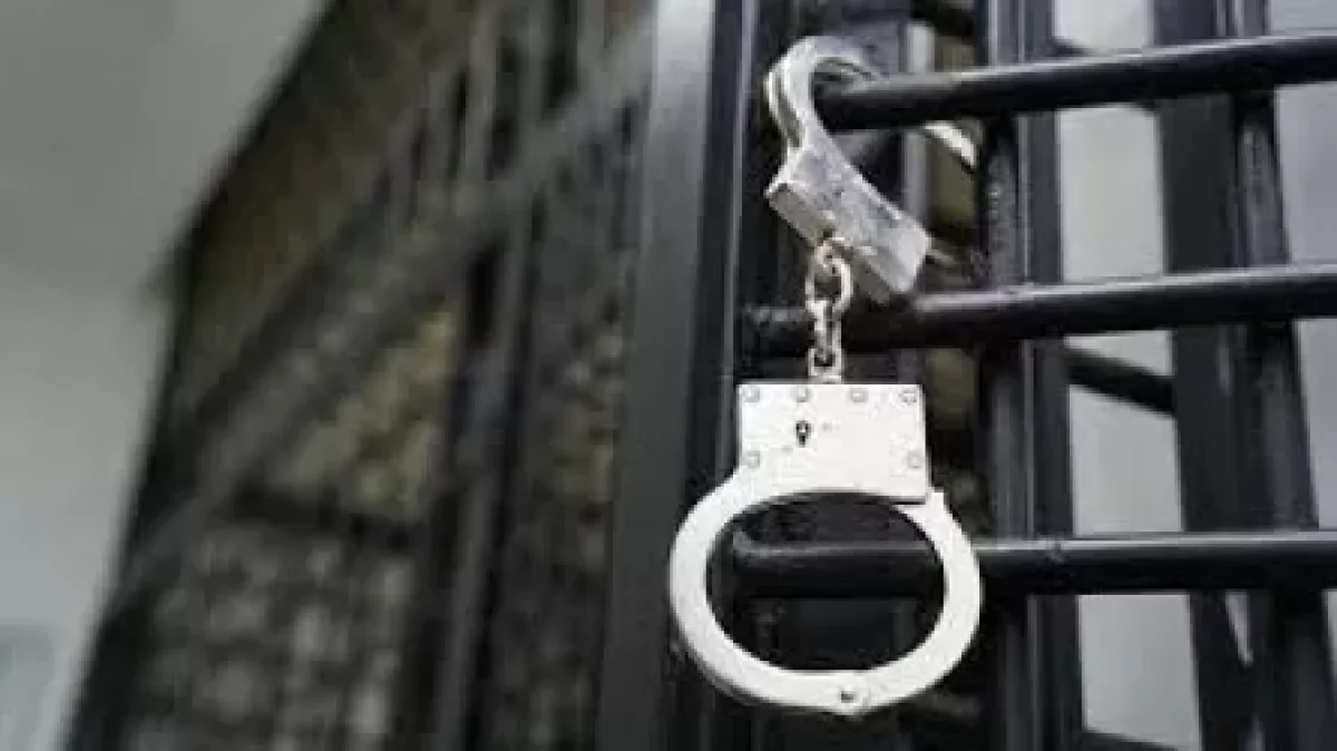 Жамбыл облысында қарулы полиция қызметкері ұсталды