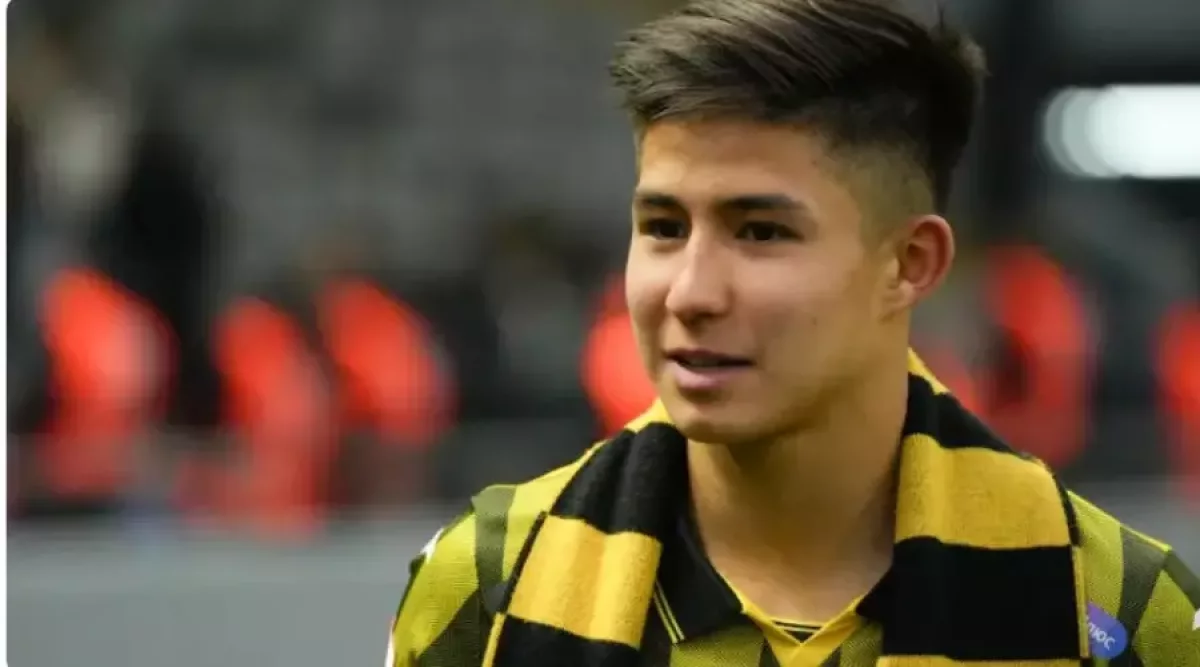 16 жастағы Дастан Сатпаев тағы да айдың үздік ойыншысы атанды