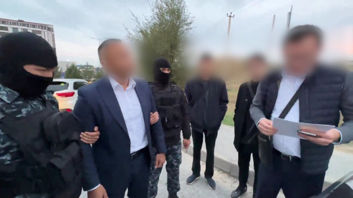 Лауазымды тұлғалар жүргізуші куәлігін 150 мыңнан 400 мың теңгеге дейін сатқан