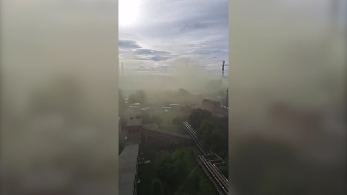Желтое облако накрыло Усть-Каменогорск: экологи требуют проверить местное предприятие по выпуску титана