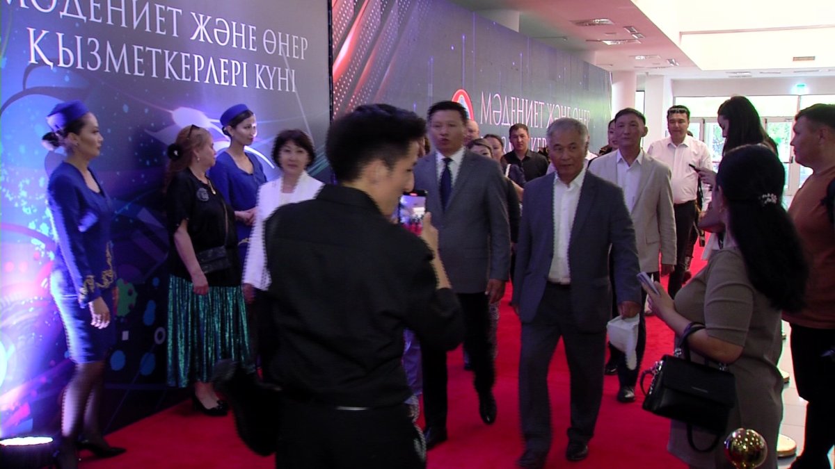 Елордада Мәдениет және өнер қызметкерлері күніне орай  мерекелік шара өтті