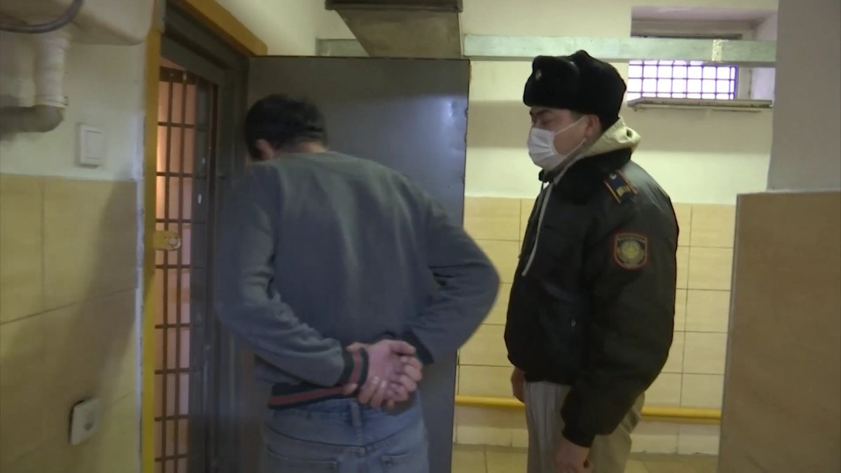 Мектеп бітіруші түлек құрдасына шампур тығып өлтірді