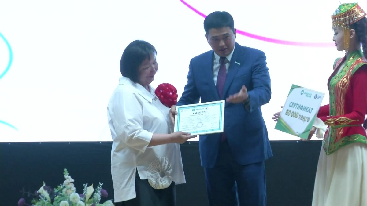 Қарағандыда «Еңбегі жанған арулар» жұмысшы әйелдер форумы өтті