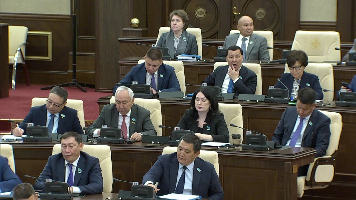 Штраф 19 млн и 10 лет тюрьмы: в Казахстане ужесточат наказание за «похищение невесты»