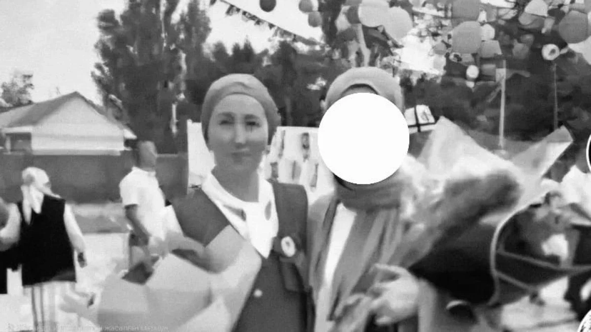 Мектептегі сыныптастар кездесуіне барған әйелді күйеуі атып тастады