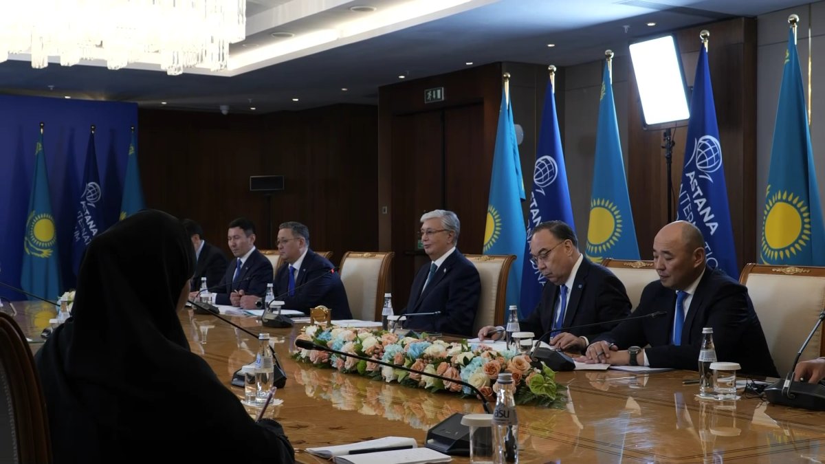 Мемлекет басшысы БАӘ Энергетика және инфрақұрылым министрін қабылдады