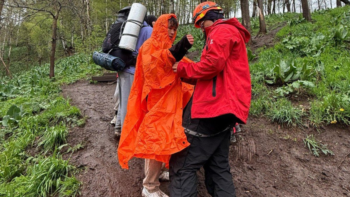 Алматы тауларында үш жас турист құтқарылды