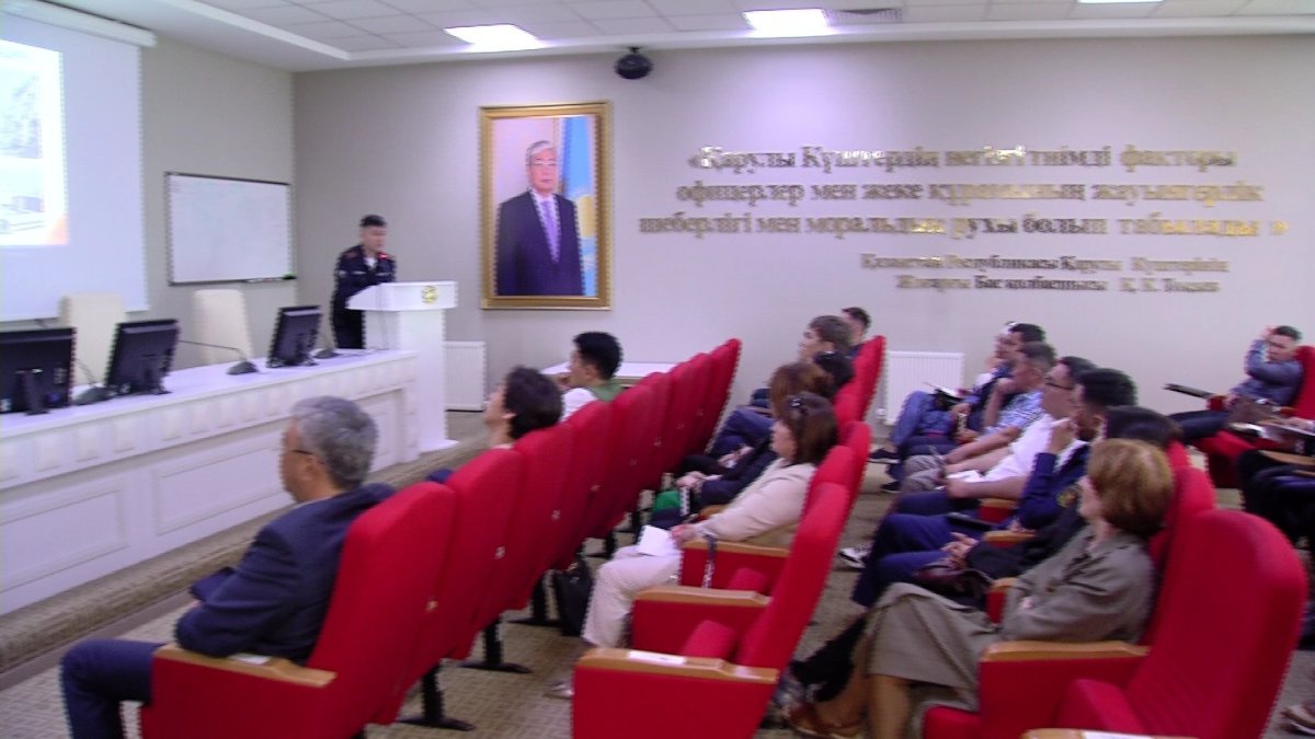 Казахстанских журналистов обучили работе в условиях ЧС и зонах вооруженых конфликтов