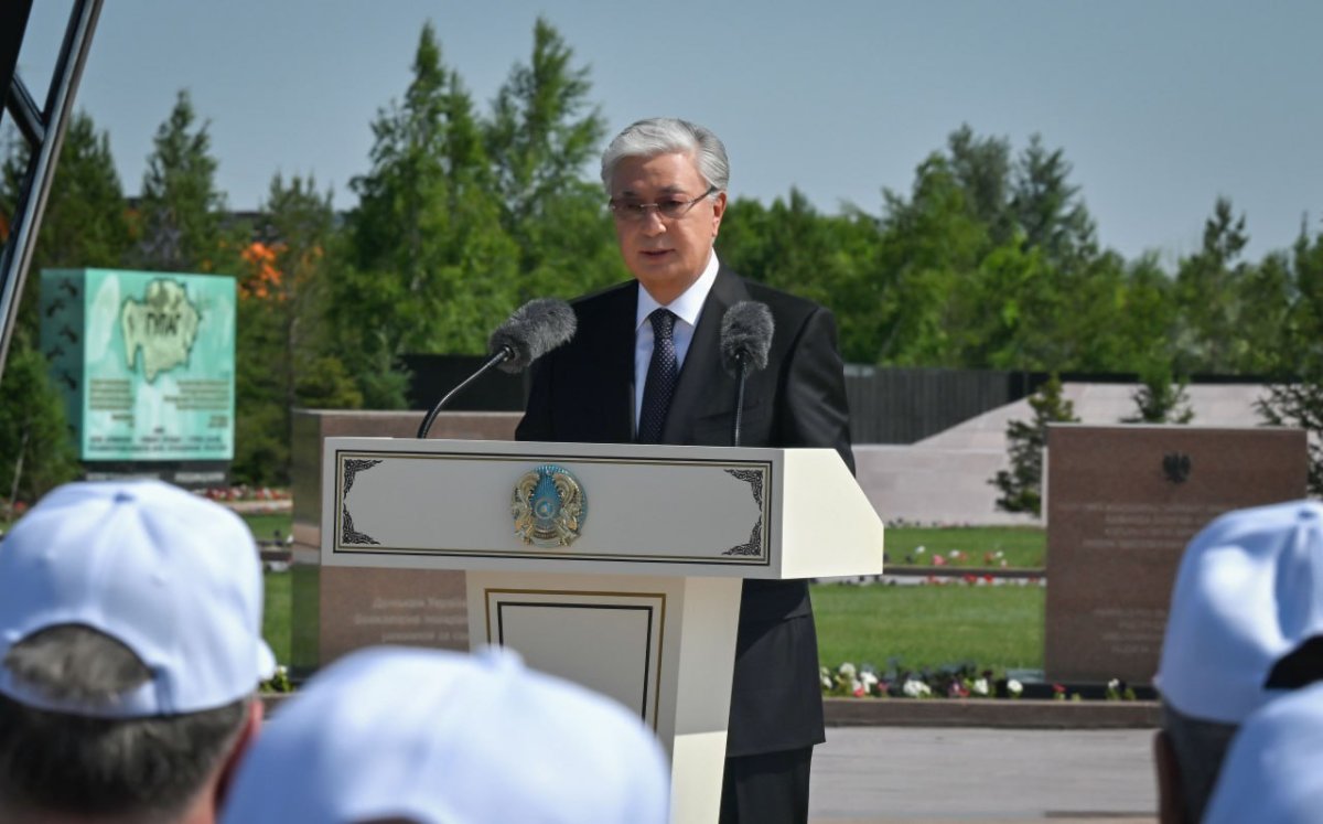 Мемлекет басшысы Саяси қуғын-сүргін және ашаршылық құрбандарын еске алуға арналған іс-шарада сөз сөйледі