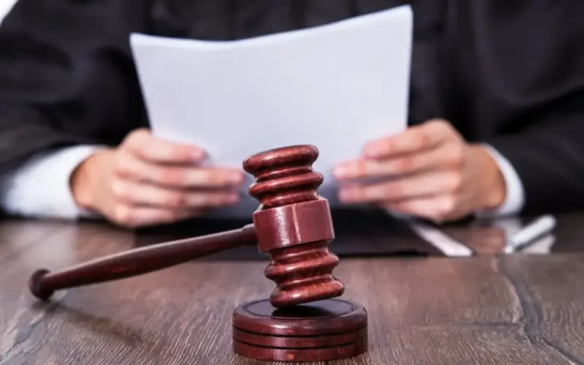 Ташкентте 61 жастағы мұғалім 10-сынып оқушысына сезімін білдіргені үшін сотталды