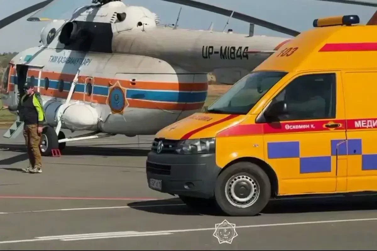 ШҚО-да ауыр хәлдегі нәресте тікұшақпен Өскеменге жеткізілді