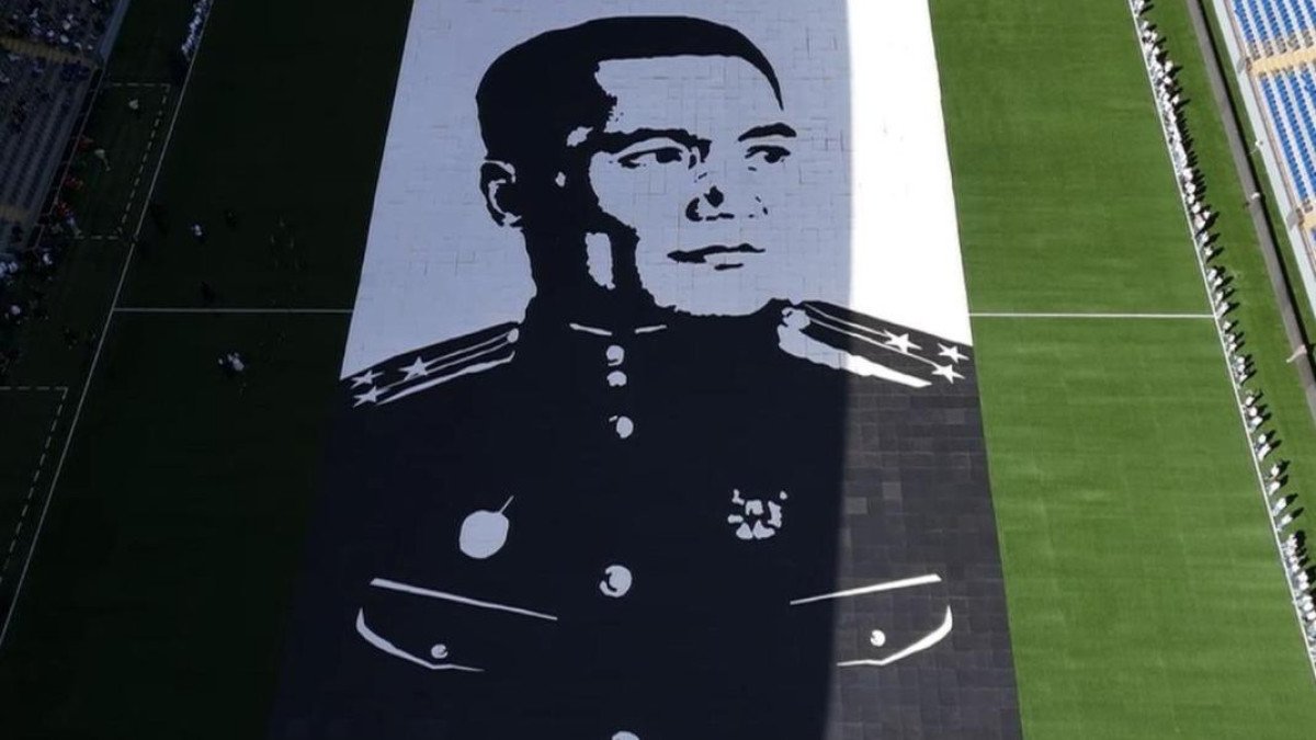 Астанада 600-ден астам бала Жеңіс күніне арнап ерекше портрет жасады