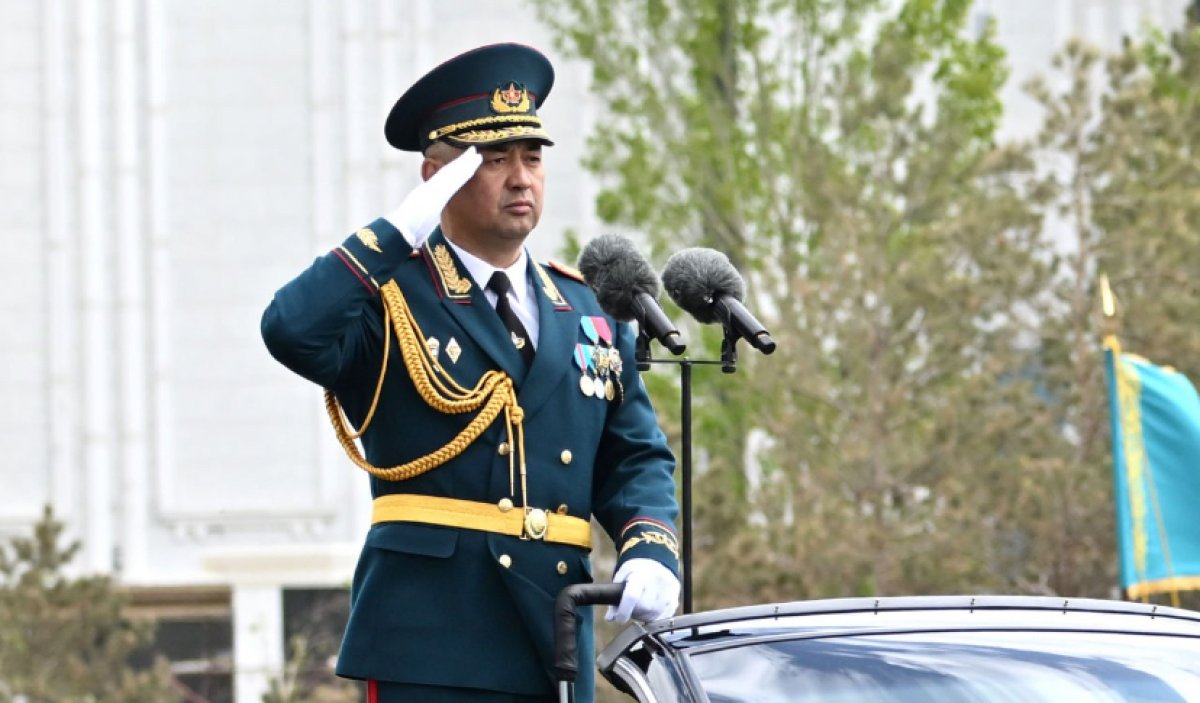 Военный парад начался в Астане