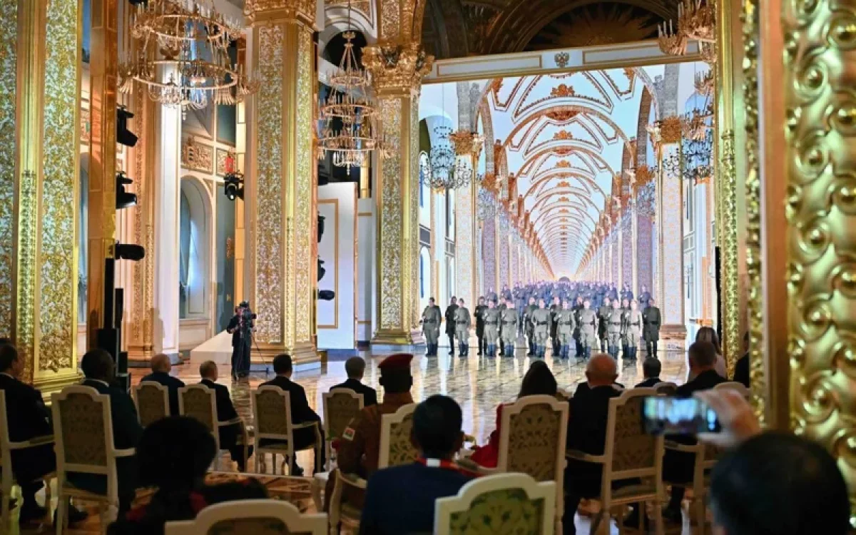 Мемлекет басшысы Ұлы Жеңістің 80 жылдығына арналған мерекелік концертке барды