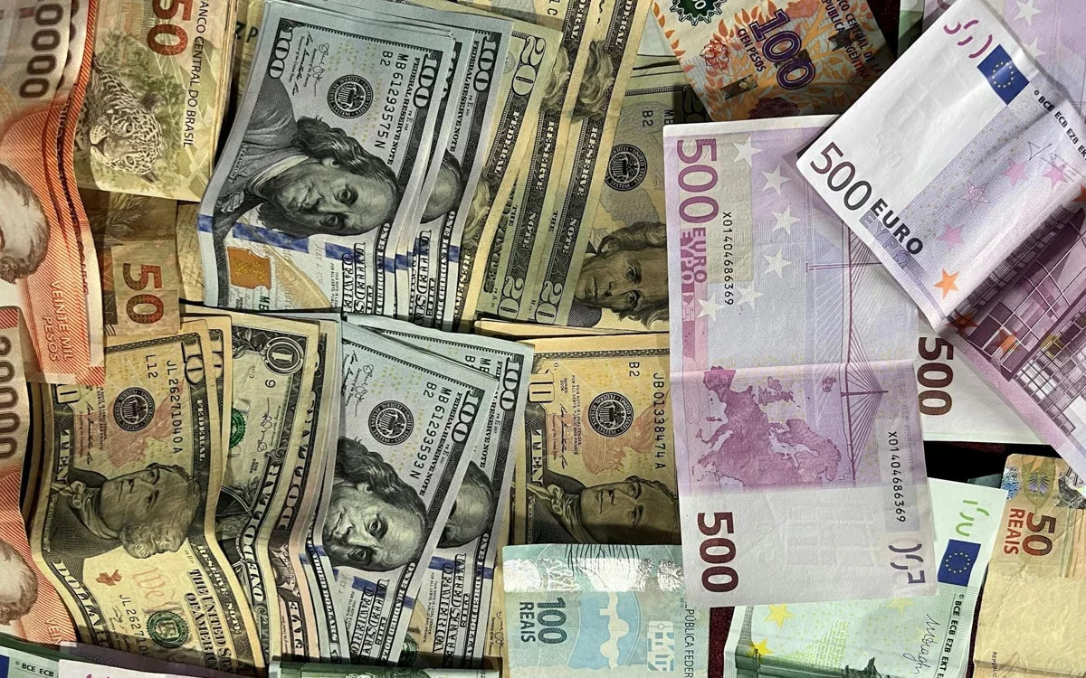 Қор нарығында доллар арзандап, теңге нығайды